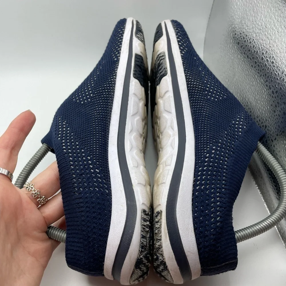 L.L Bean Summer mesh women’s blue slip on sneakers size 8.5